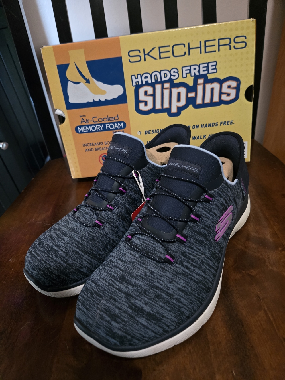 Skechers hands free Slip-ins Air Cooled memory foam Size 8.5 Wide Womens Blue